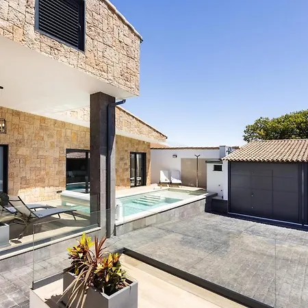 Villa Celestina Lujo Y Piscina Climatizada En Plena Naturaleza