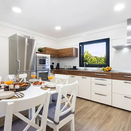 Celestina Lujo Y Piscina Climatizada En Plena Naturaleza Villa El Rosario (Tenerife)